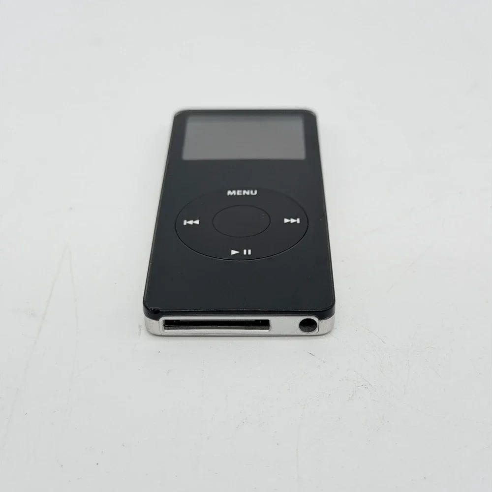 Apple iPod Nano 1st Generation Black 2GB Model MA099LL A1137 Needs Battery